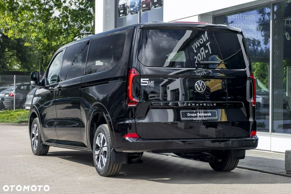 Volkswagen Caravelle - 8