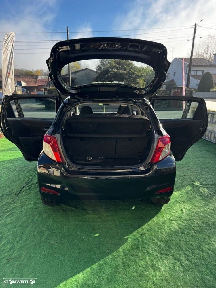 Toyota Yaris 1.33 VVT-i Sport+Navi - 23