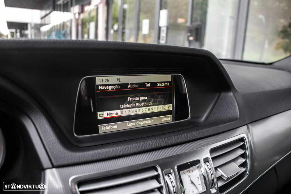 Mercedes-Benz E 300 Bluetec Hybrid Avantgarde - 22