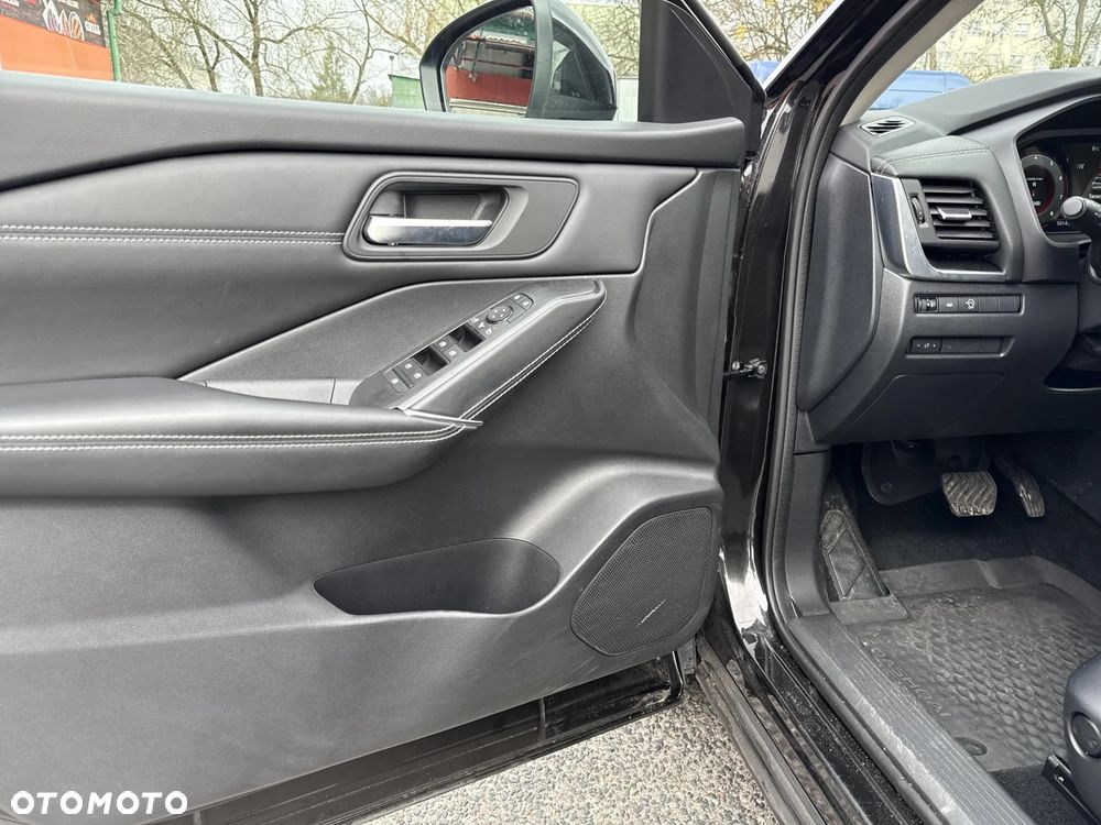 Nissan Qashqai 1.3 DIG-T MHEV N-Connecta Xtronic - 11