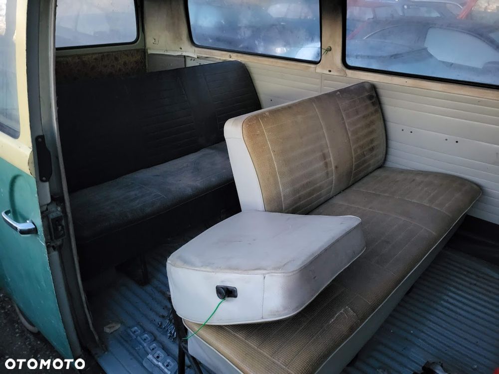 Volkswagen Transporter - 12