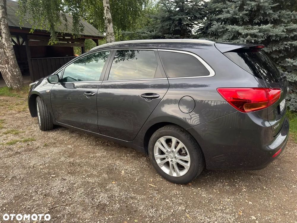 Kia Ceed - 23