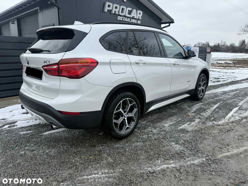 BMW X1 xDrive20d xLine - 14