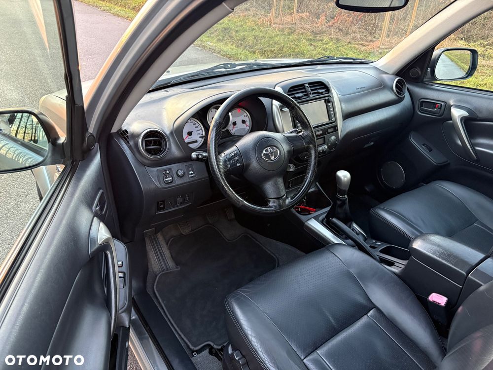 Toyota RAV4 4x4 Executive - 8