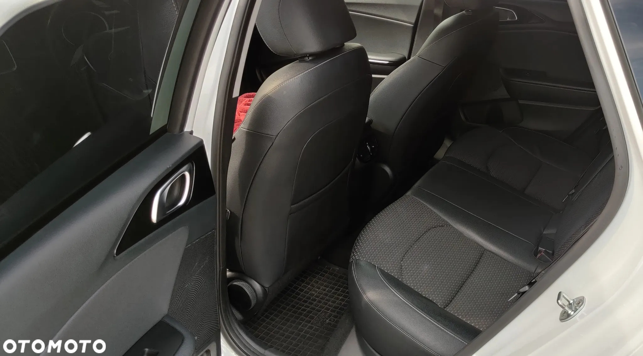 Kia Ceed 1.4 T-GDI L Business Line DCT - 15