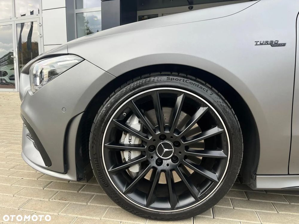 Mercedes-Benz CLA AMG 35 4-Matic 7G-DCT - 2