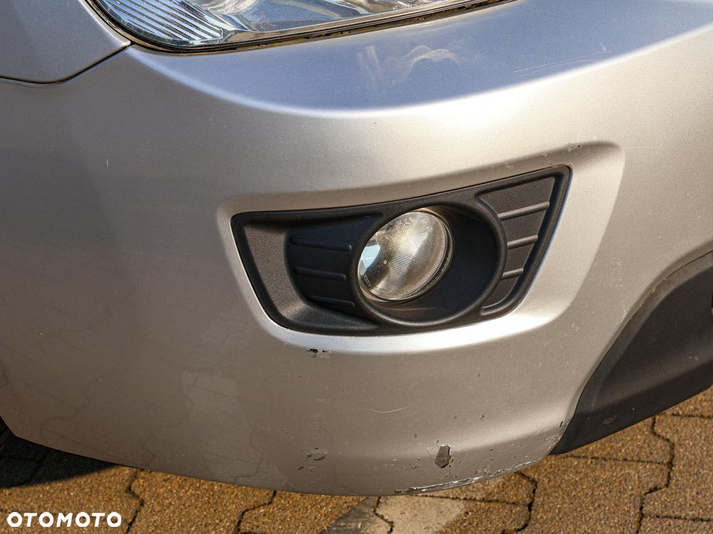 Kia Carens - 10