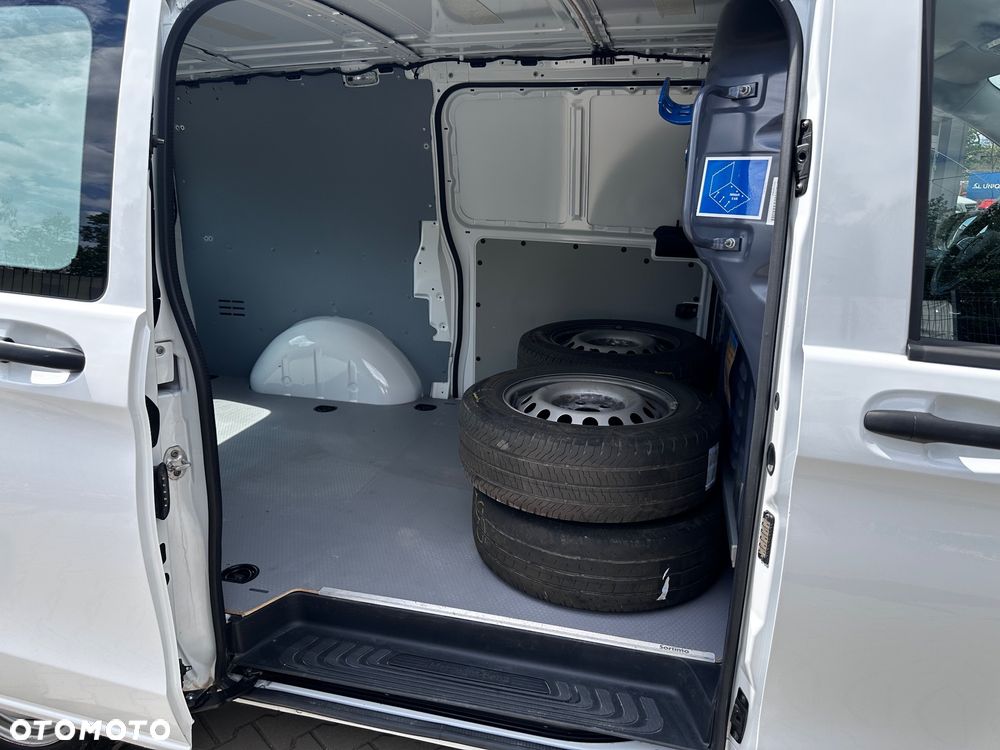 Mercedes-Benz Vito - 28