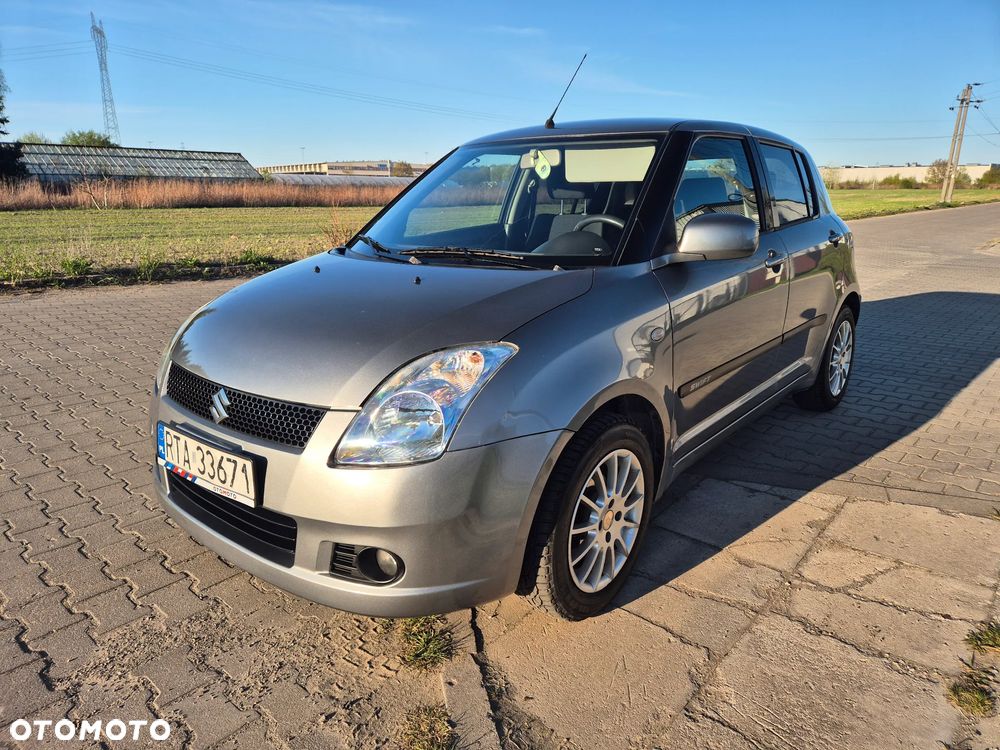 Suzuki Swift 1.3 JB Edition - 1