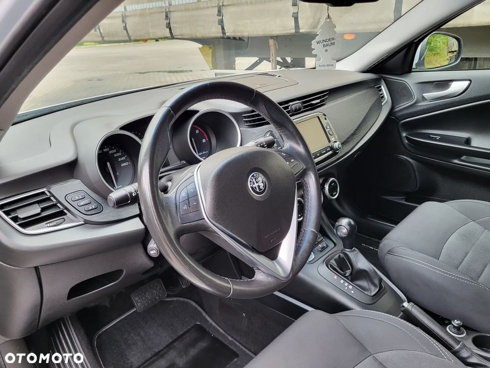 Alfa Romeo Giulietta 1.6 JTDM 16V TCT Super - 15