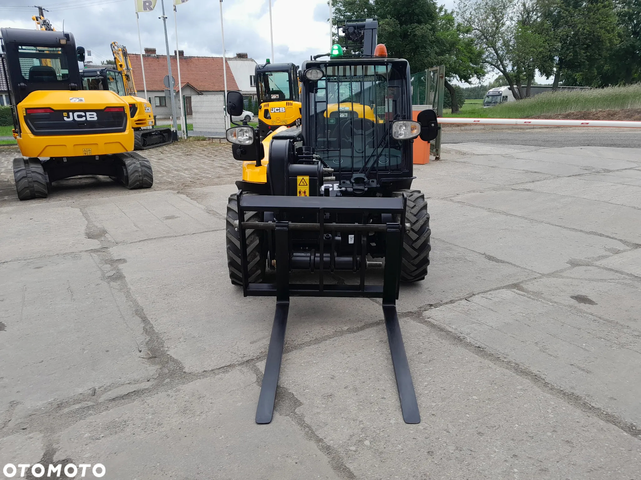 JCB 516-40 - 3