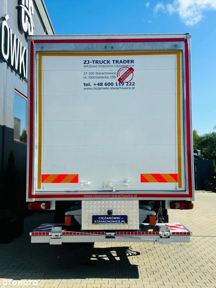 Renault Renault Renault Premium 18.270 DXI E5 / kontener z winda / org. 187000km !!! / sypialka / na podz. Volvo - 19