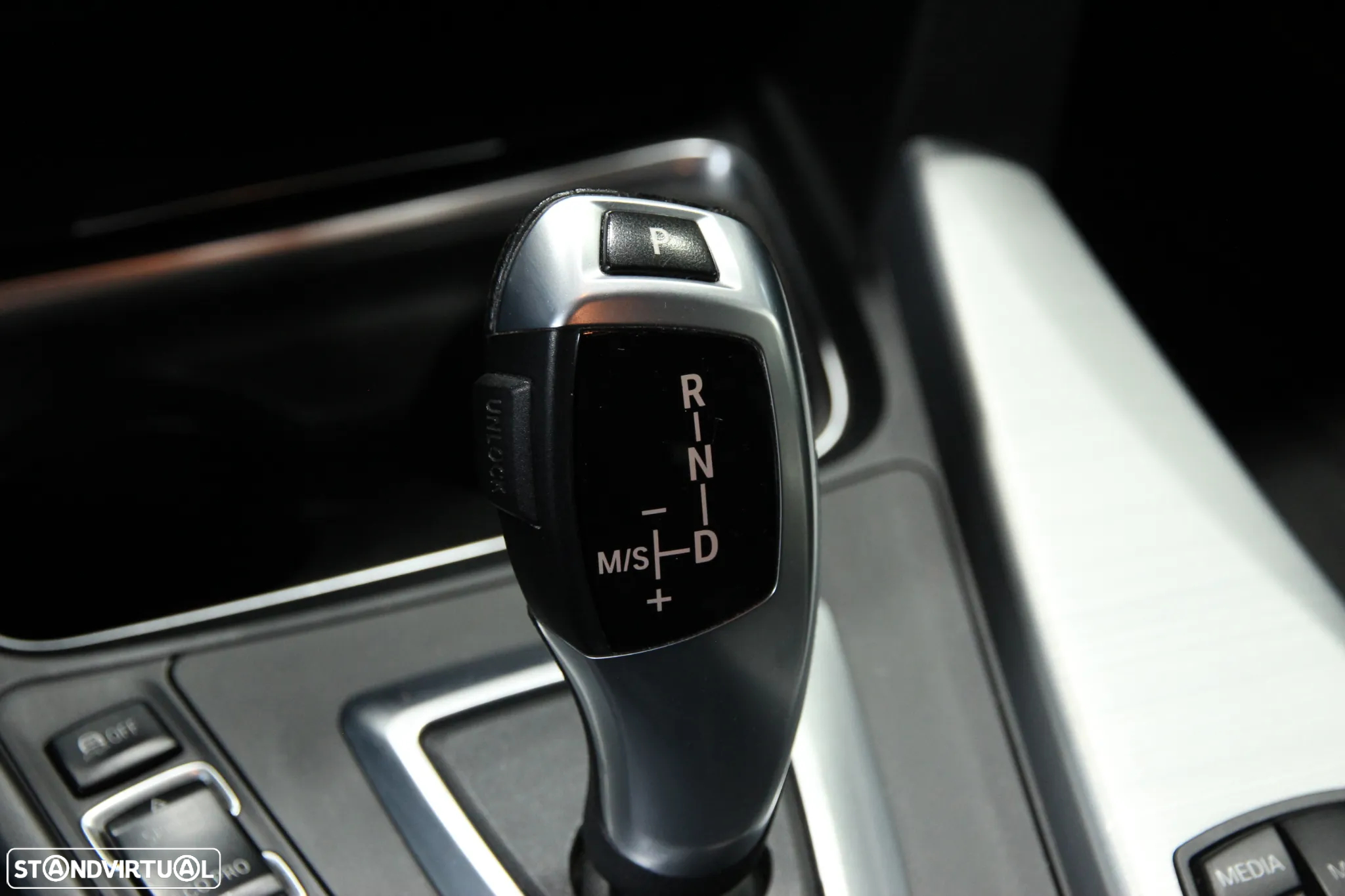 BMW 318 d Touring Sport Auto - 14