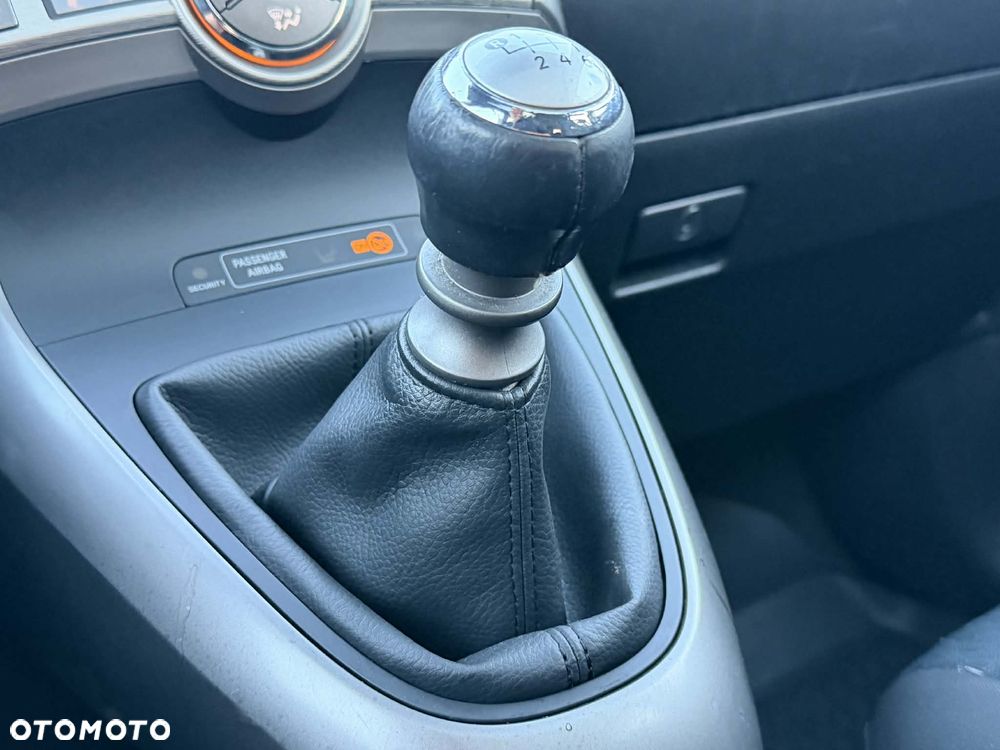 Toyota Verso 2.0 D-4D Sol SW 7os - 40