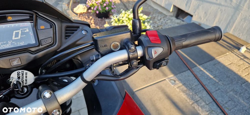 Honda VFR - 14