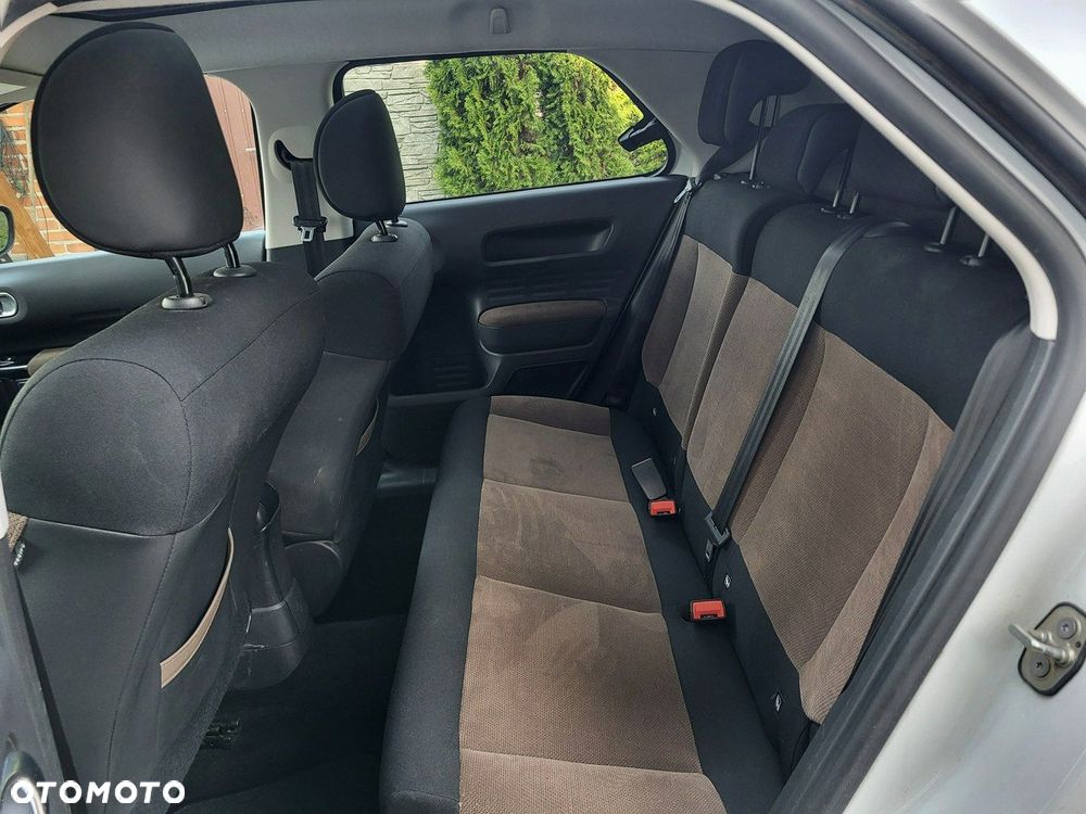 Citroën C4 Cactus - 16