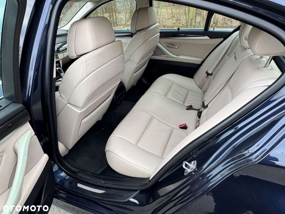 BMW Seria 5 535d Sport-Aut Luxury Line - 10