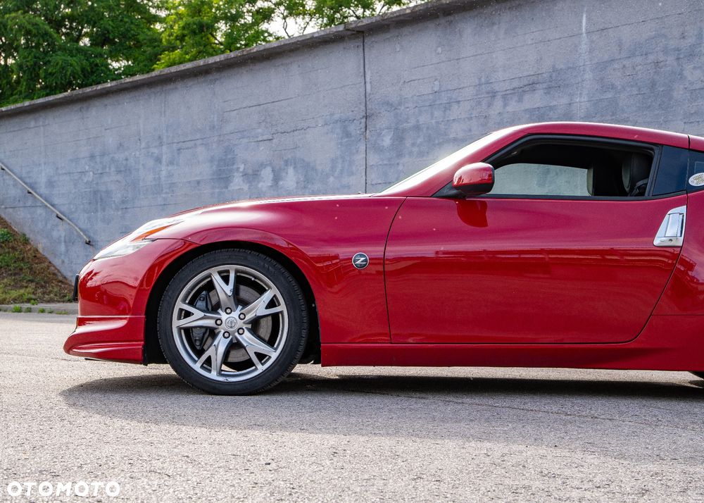 Nissan 370 Z - 9