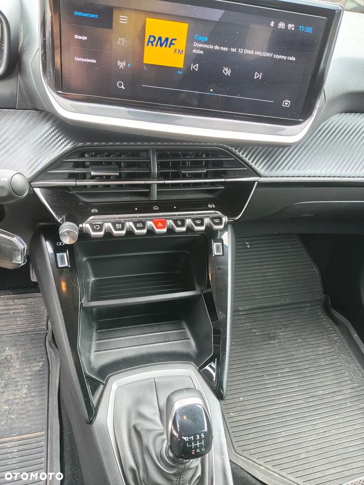 Peugeot 208 - 20