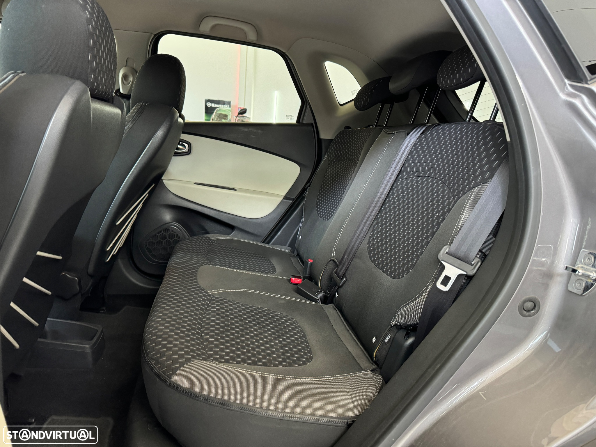 Renault Captur 0.9 TCE Expression - 10