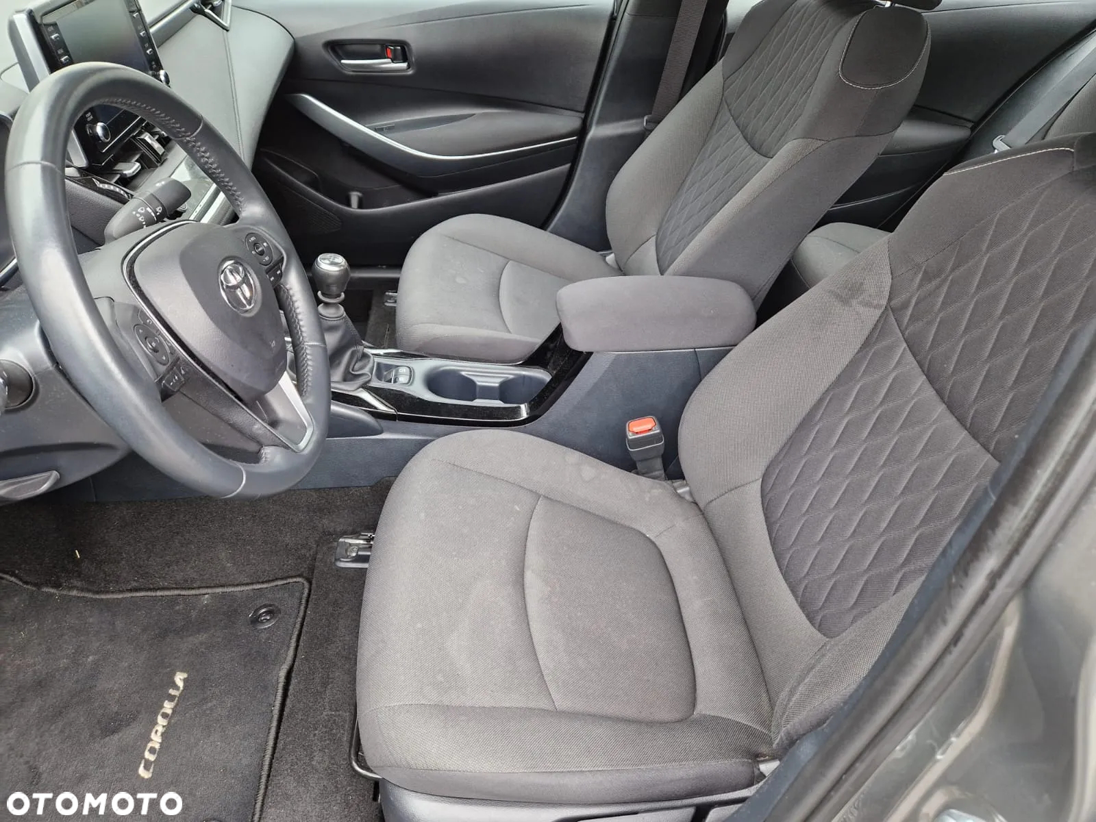 Toyota Corolla 1.5 Active - 12