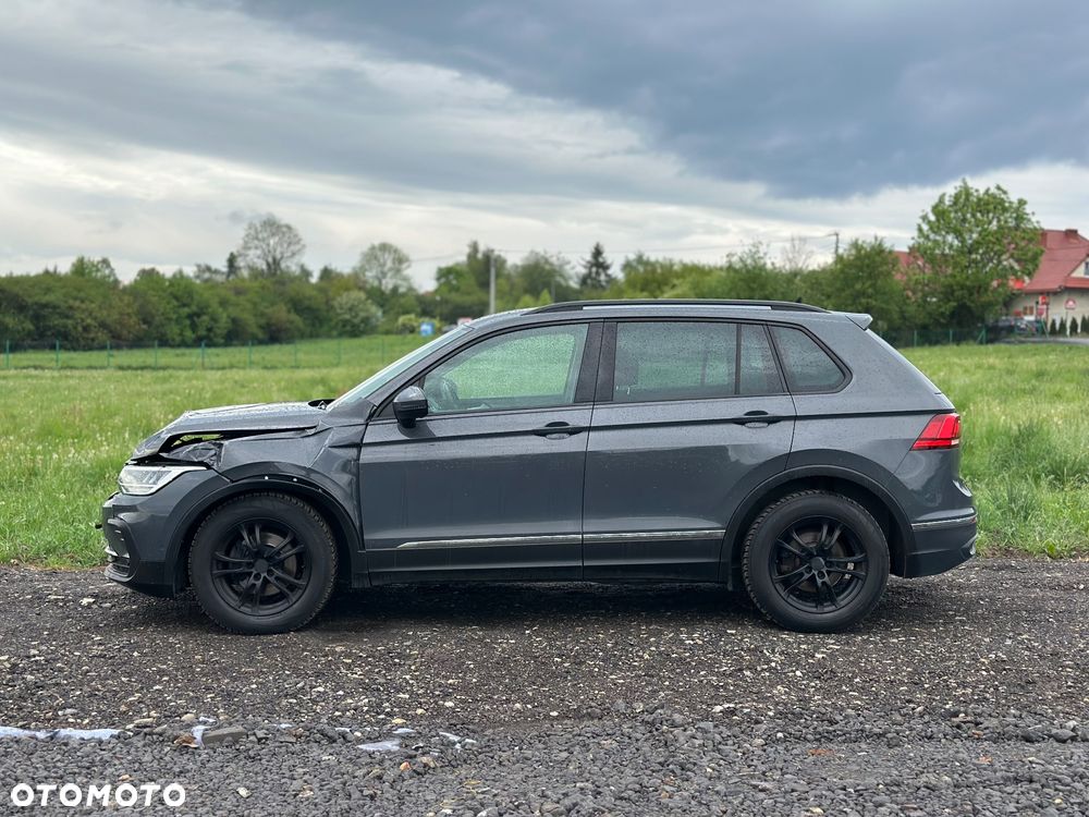 Volkswagen Tiguan - 10