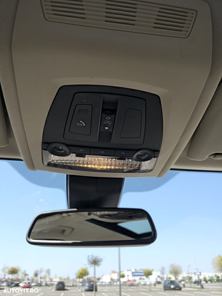 BMW Seria 5 525d Sport-Aut. Modern Line - 24