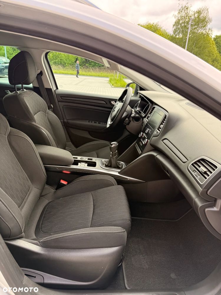 Renault Megane 1.3 TCe FAP Limited - 24