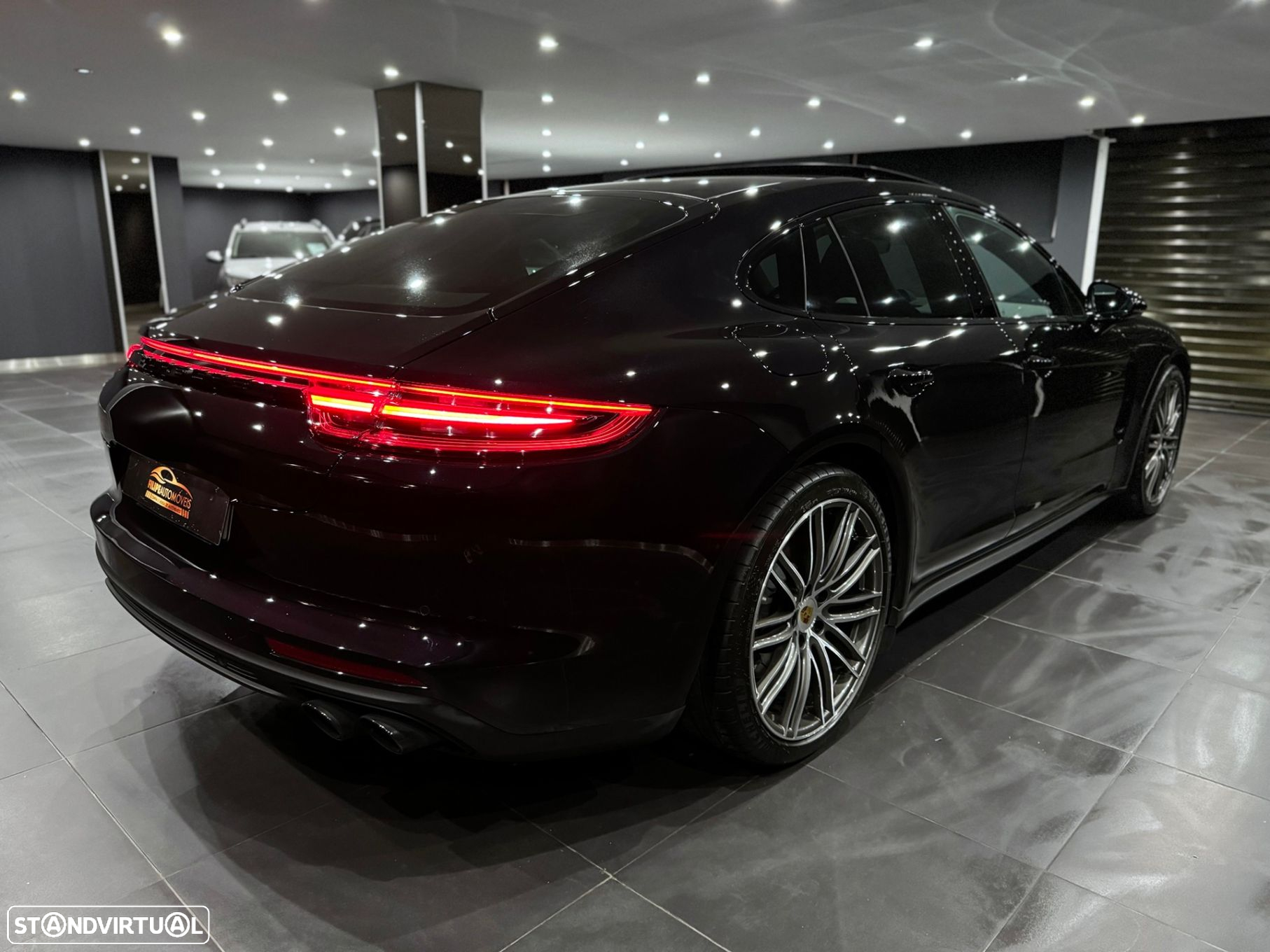 Porsche Panamera 4 E-Hybrid Executive - 4