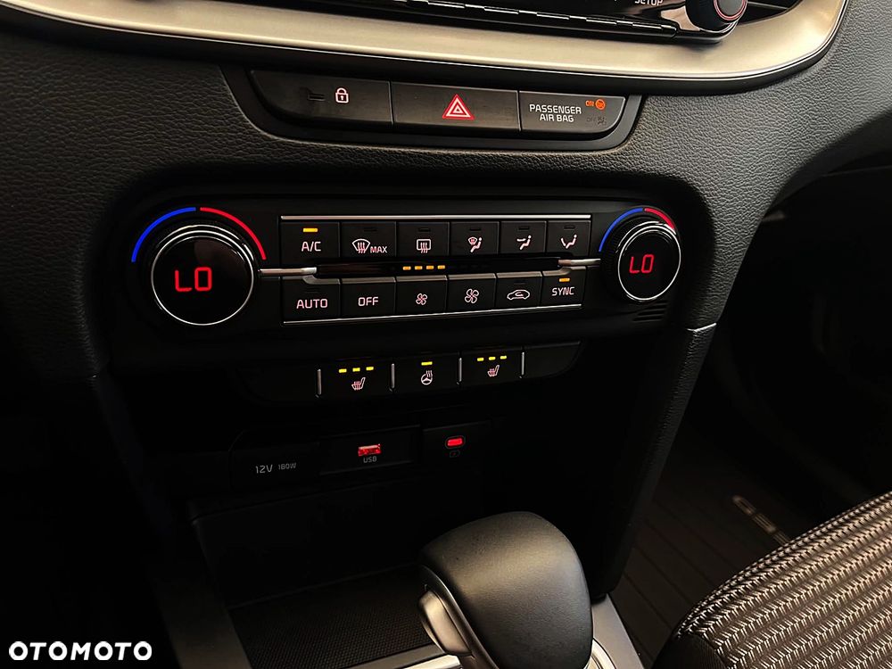 Kia XCeed 1.6 T-GDI M DCT - 22