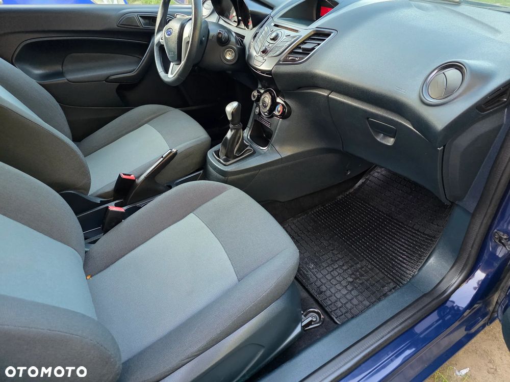 Ford Fiesta 1.25 Silver X (Ambiente) - 4