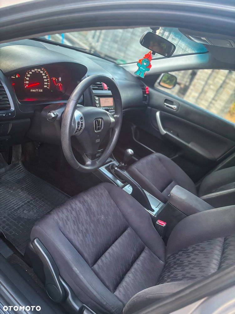Honda Accord 2.0 Comfort - 16