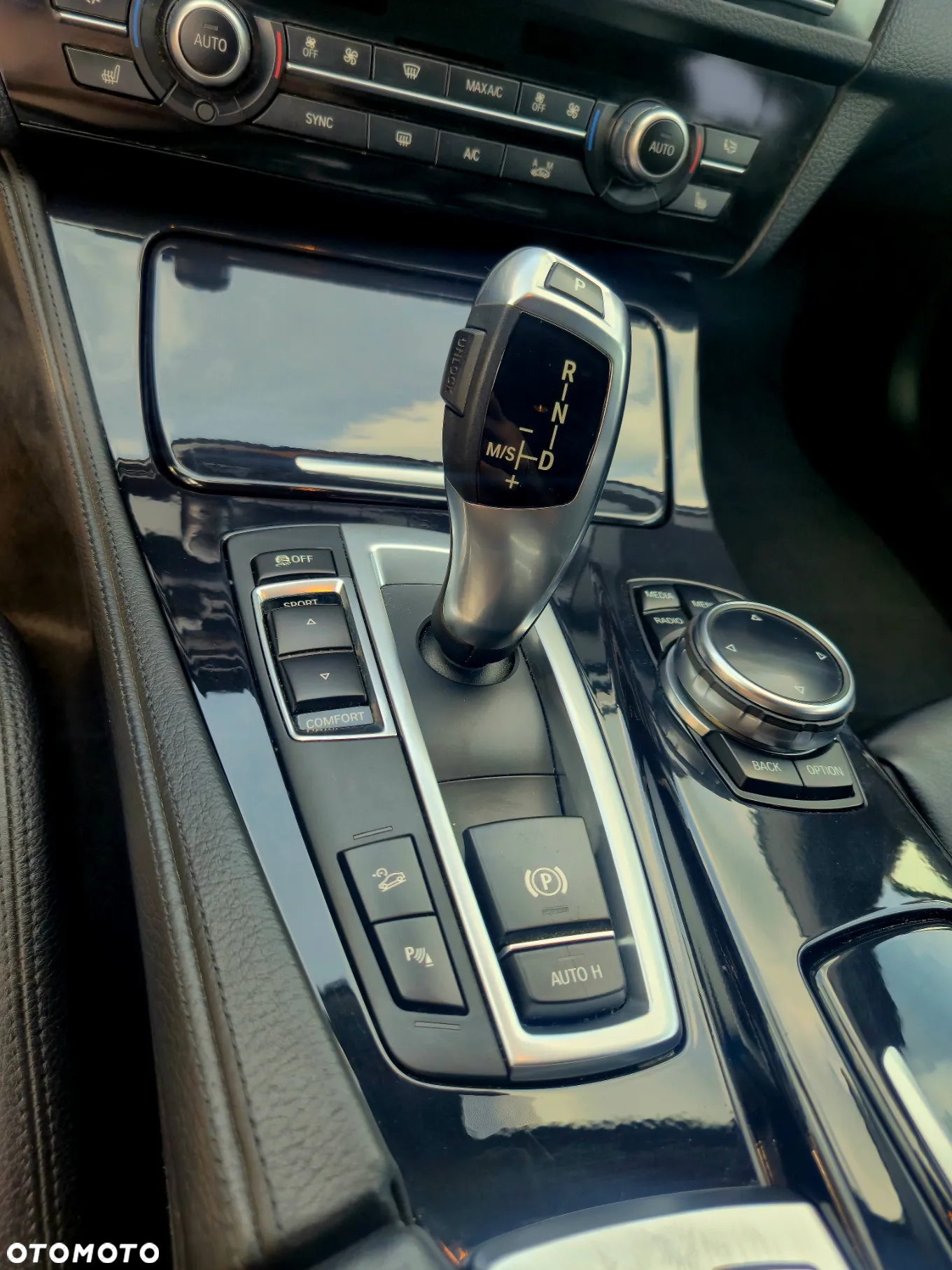 BMW Seria 5 520d xDrive - 30