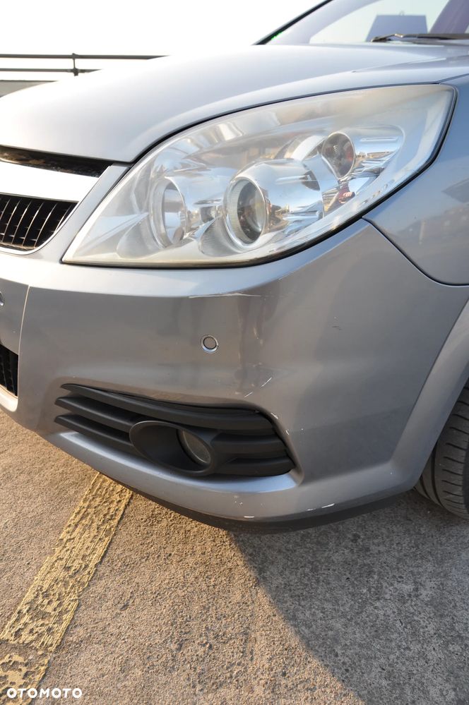 Opel Vectra 1.9 CDTI DPF Cosmo - 17