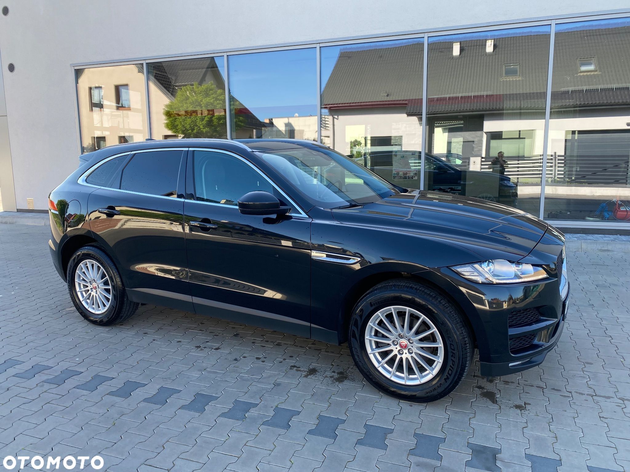 Jaguar F-Pace 20d AWD Prestige - 1