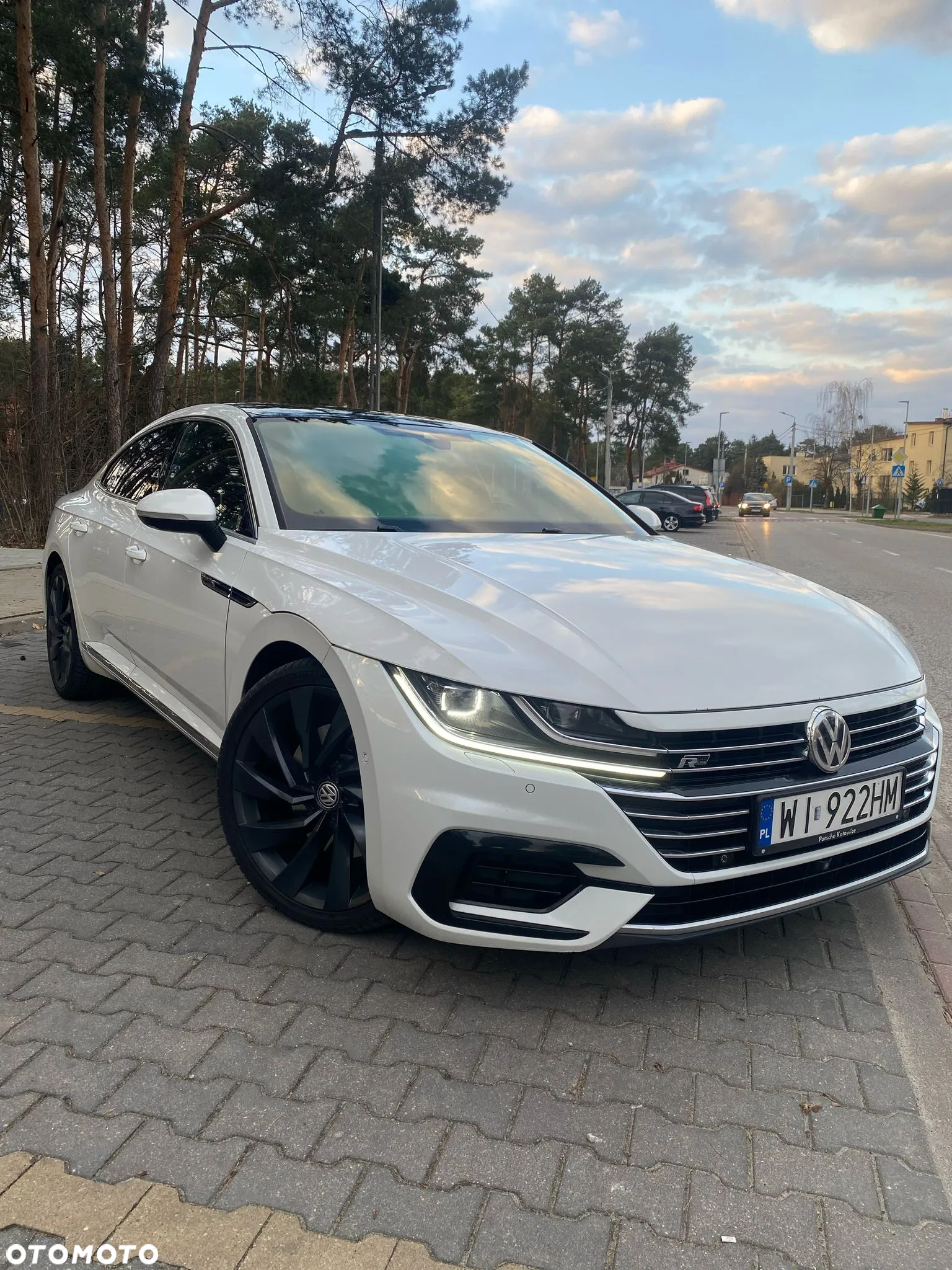 Volkswagen Arteon 2.0 TDI Bi-Turbo SCR 4Mot R-Line DSG - 2