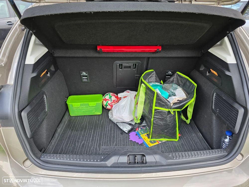 Ford Focus 1.5 TDCi ECOBlue Vignale - 44