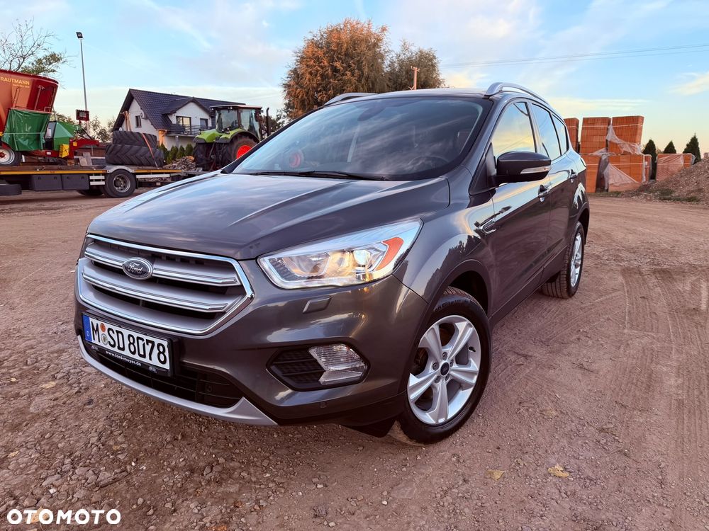 Ford Kuga - 38