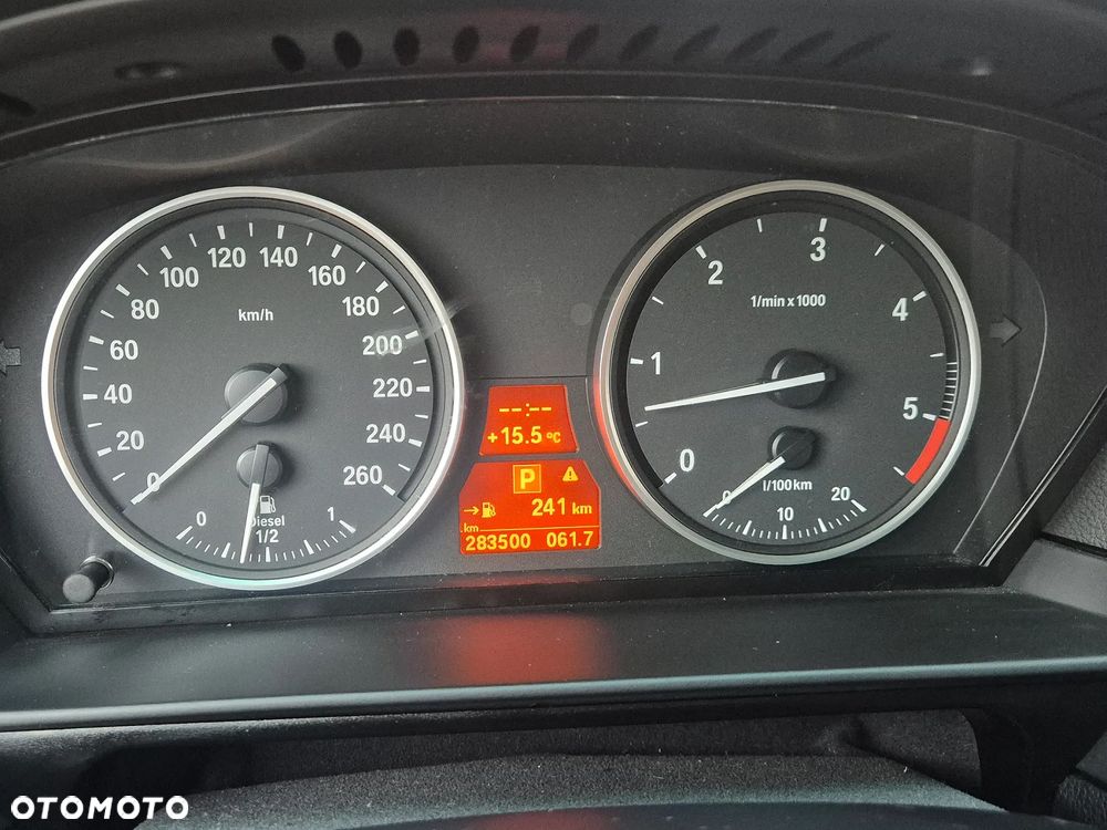 BMW Seria 5 530d xDrive Touring Edition Sport - 18
