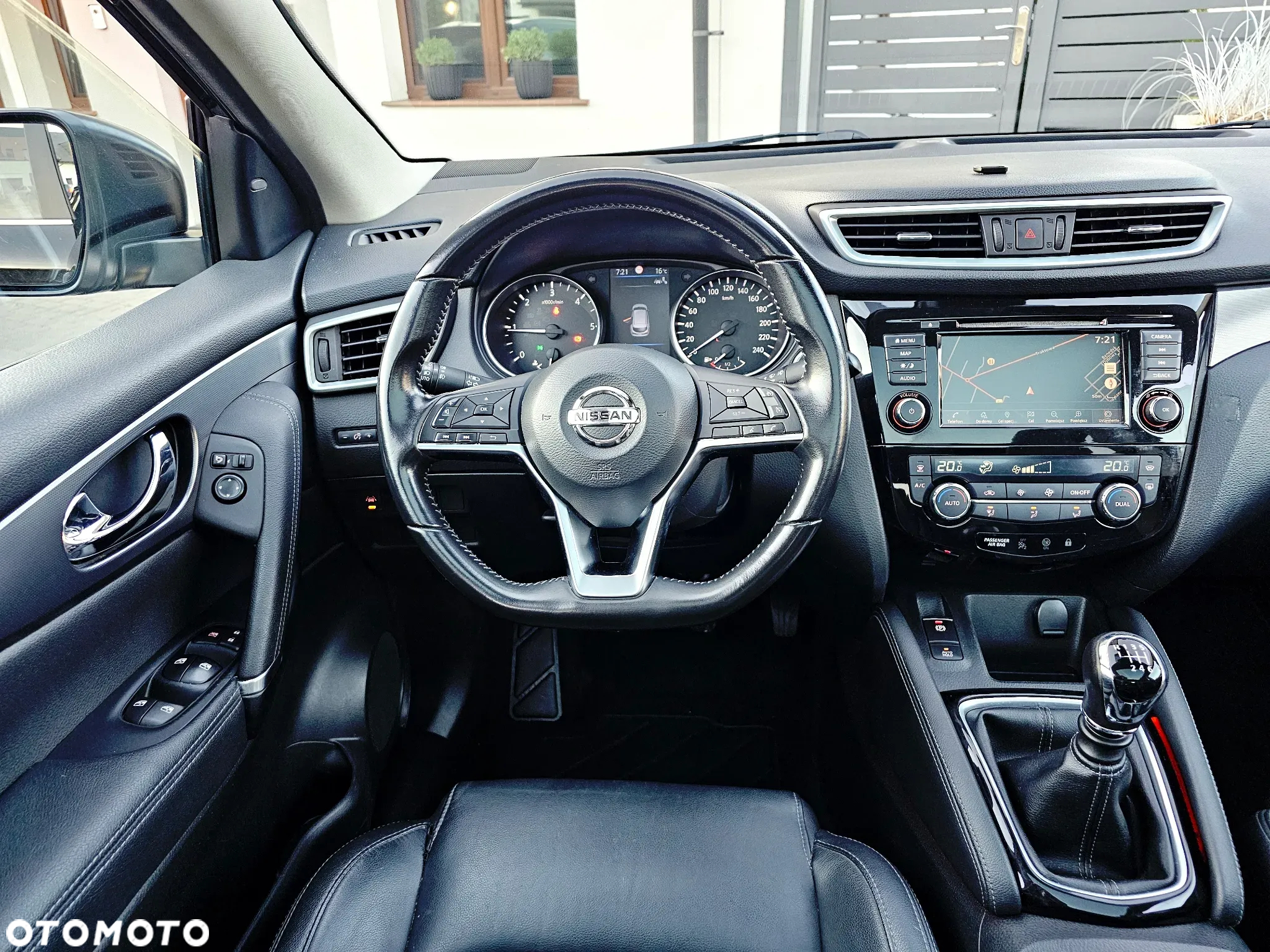 Nissan Qashqai 1.7 dCi TEKNA+ - 21
