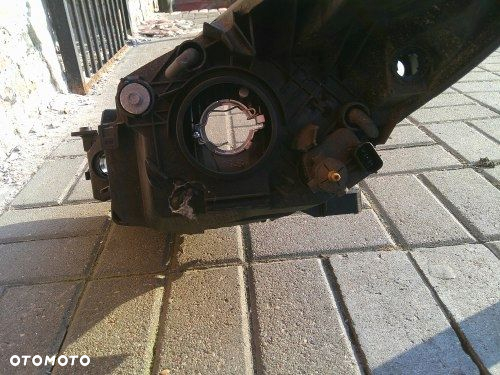 MAZDA 2 II DE 07-14 PRAWA PRZEDNIA LAMPA ORYGINAŁ EUROPA - 10