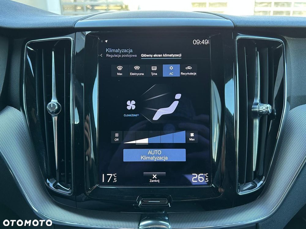 Volvo XC 60 D4 R-Design - 32