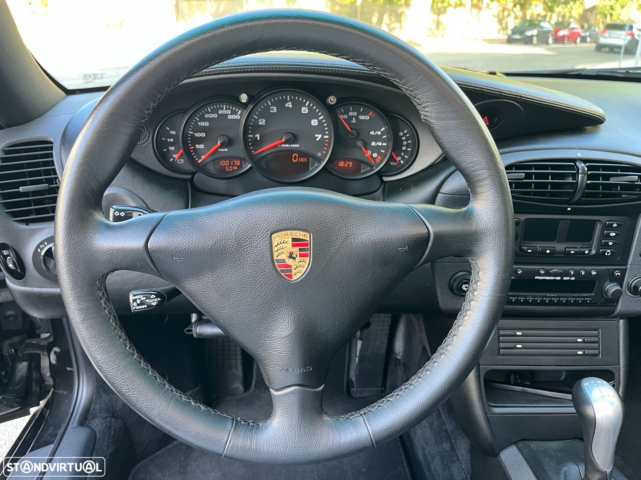 Porsche 911 (996) Carrera Cabrio - 15
