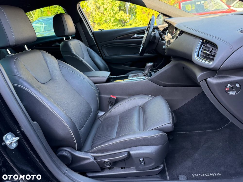 Opel Insignia 2.0 T 4x4 Elite S&S - 9