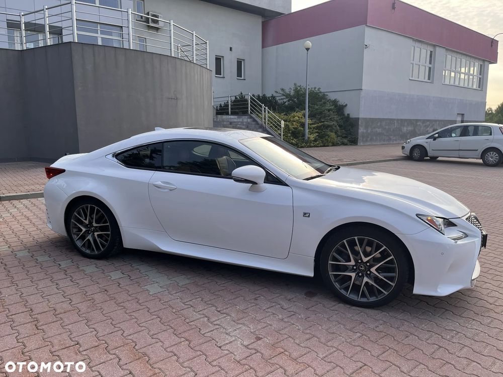 Lexus RC - 19