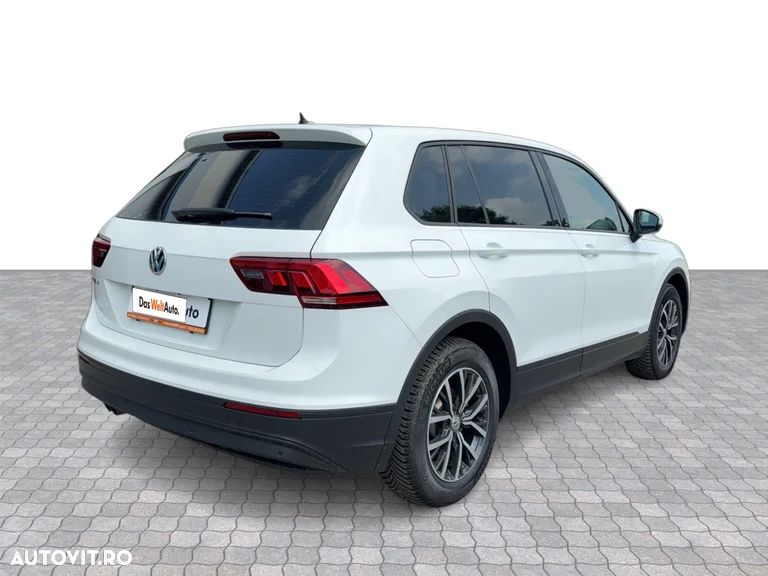 Volkswagen Tiguan - 6