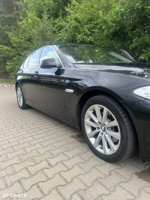 BMW Seria 5 520d xDrive Luxury Line - 4
