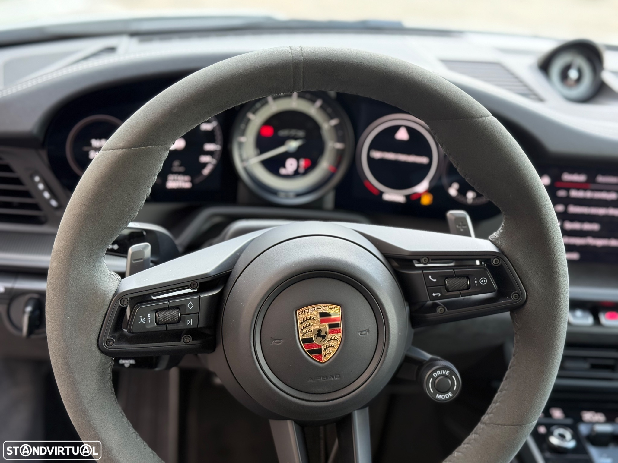 Porsche 911 (992) Carrera GTS PDK - 31