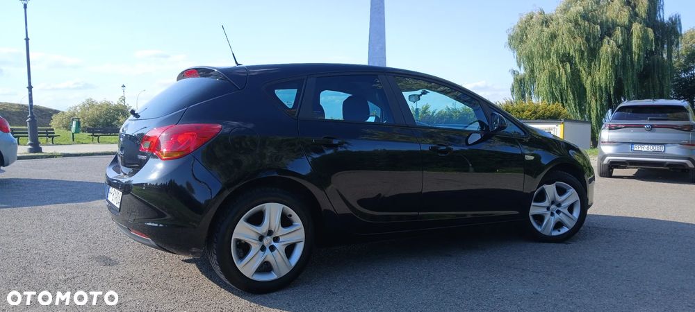 Opel Astra 1.4 Turbo - 3