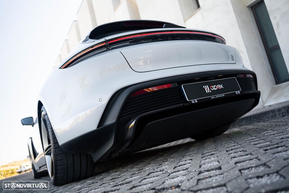 Porsche Taycan Sport Turismo Turbo S - 13